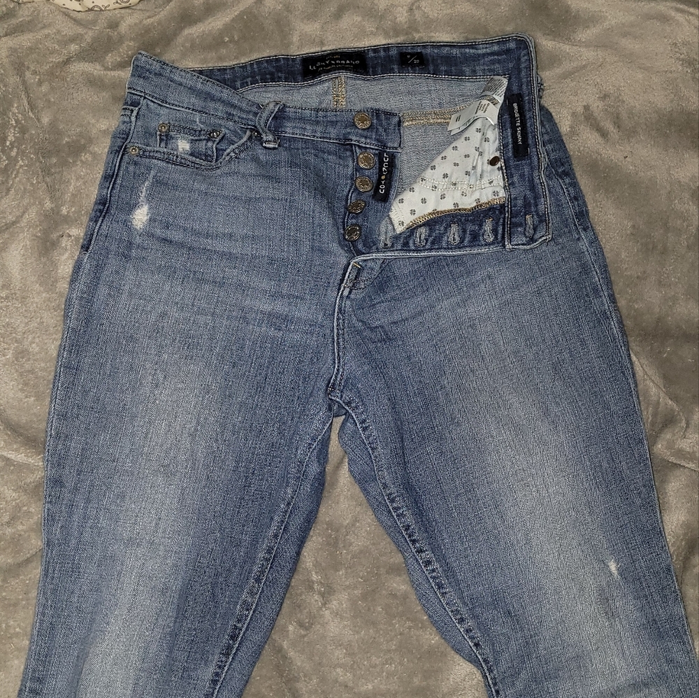 Size 8 lucky brand jeans!